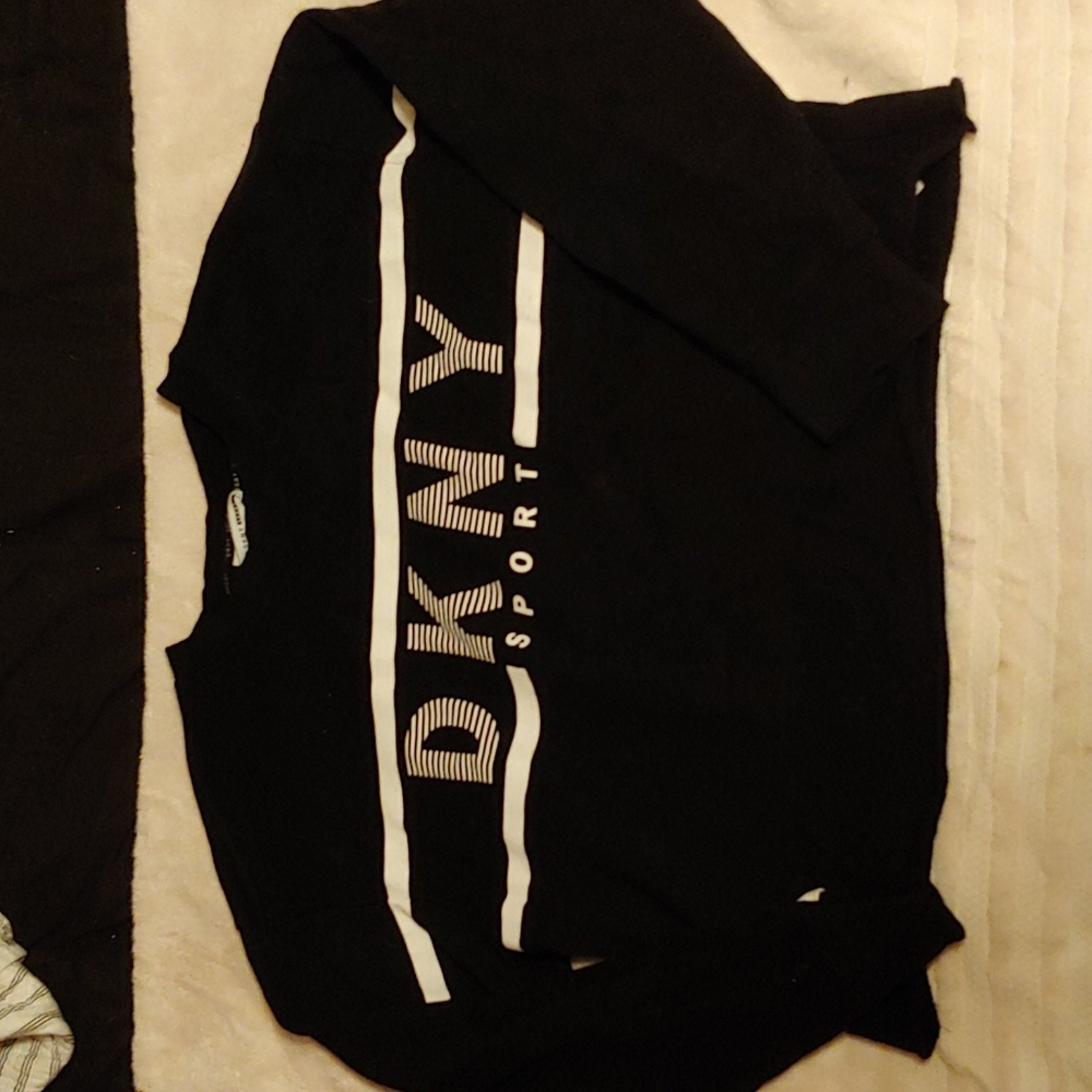 Long sleeve dkny crop top